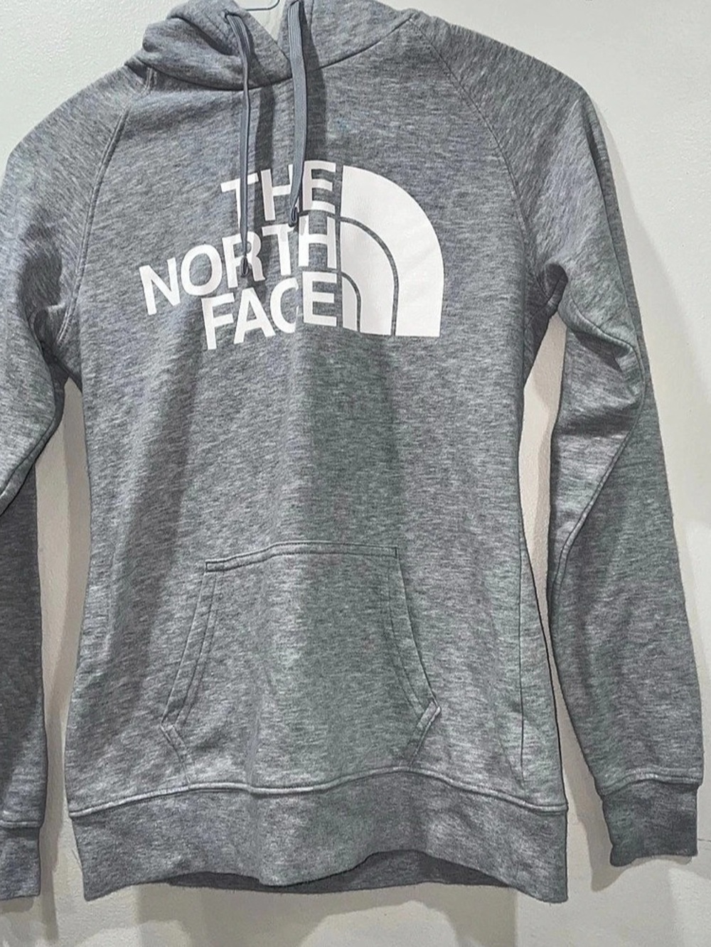 The North Face Women's Half Dome Pullover Hoodie Gray XS